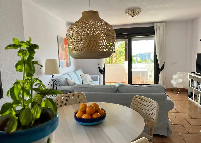 Pueblo Evita. Stunning Sea And Mountain Views, Close To Amneties.