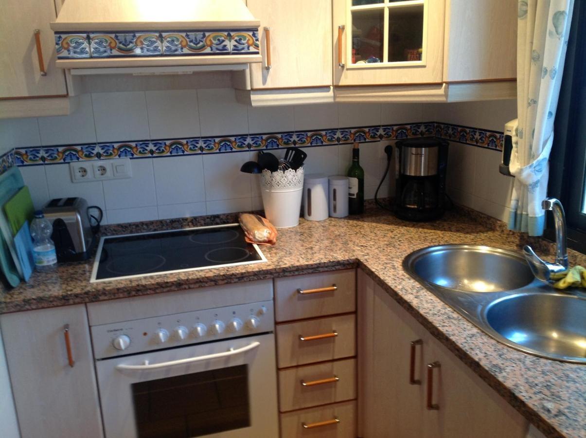 Pueblo Evita. Stunning Sea And Mountain Views, Close To Amneties. *