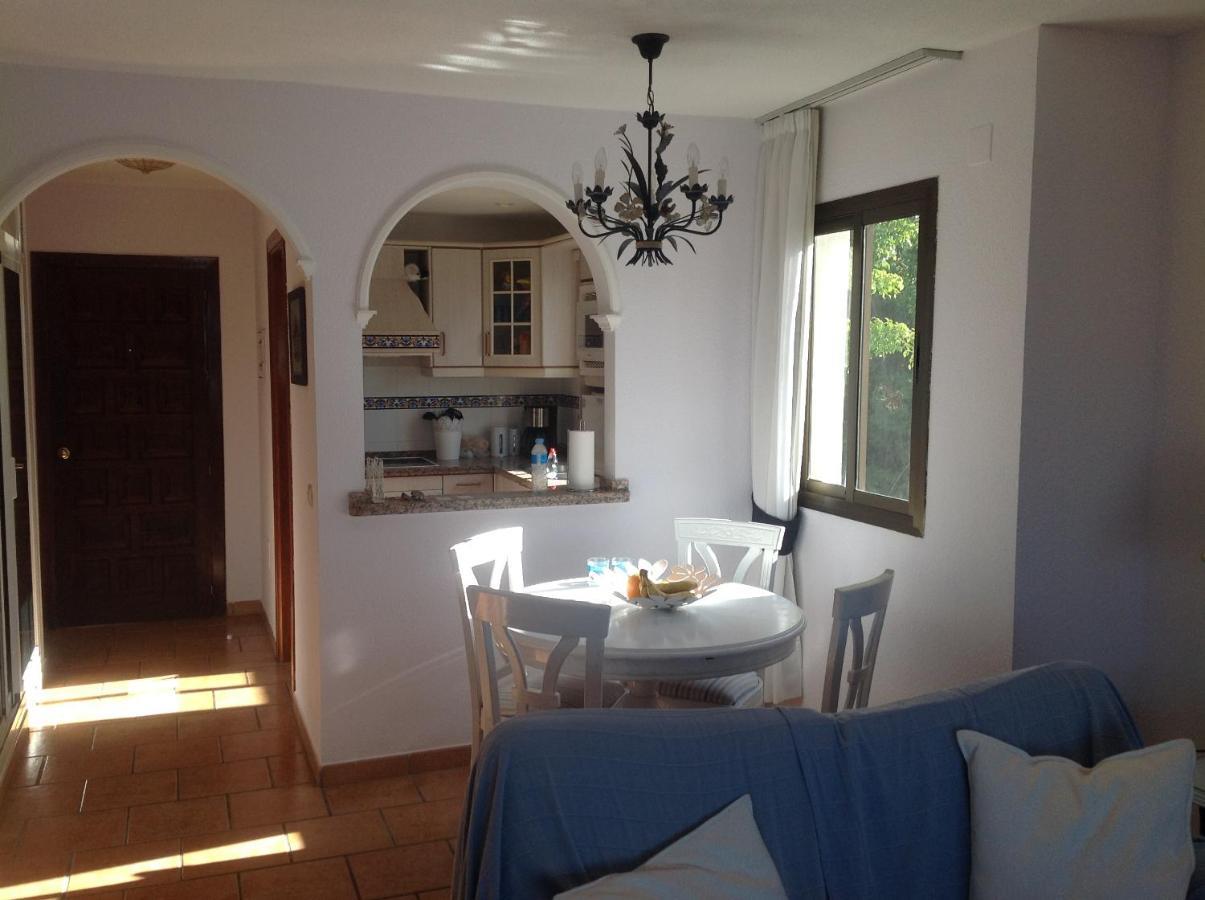 Pueblo Evita. Stunning Sea And Mountain Views, Close To Amneties. *